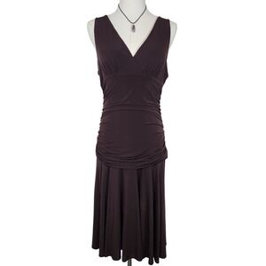 BCBGMAXAZRIA Brown Midi Dress Sleeveless‎ V Neck Ruched